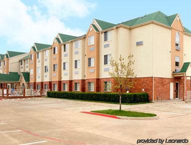 Candlewood - Plano Medical Center Hotel