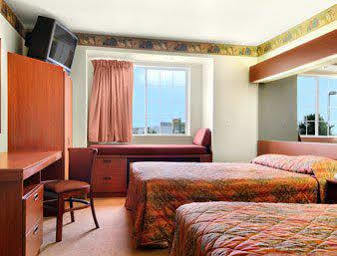 Hotel Candlewood - Plano Medical Center