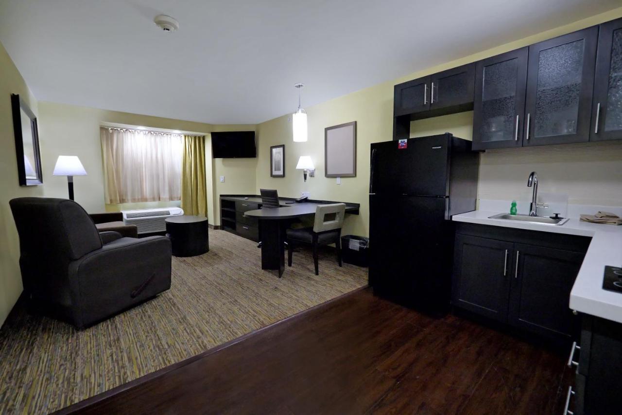 Candlewood - Plano Medical Center Hotel Dallas