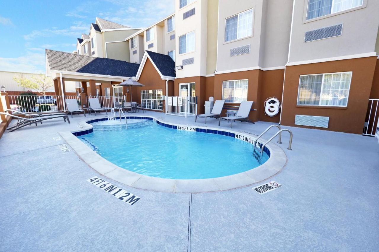 Hotel Candlewood - Plano Medical Center